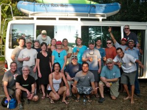 The entire group on the Costa Ric Rios expedition